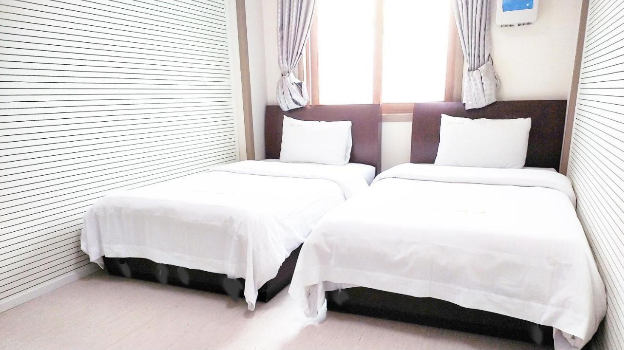 Golden Park Hotel Csedzsu Kültér fotó